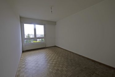 Appartement de 4 pièces sis au 8ème et dernier étage, Résidence Apollo