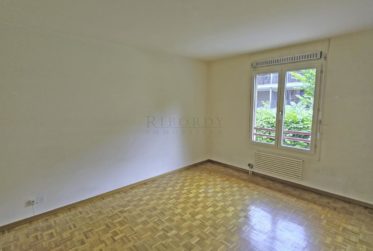 Versoix, spacieux appartement en duplex de 166 m2 avec cheminée, balcon et garage