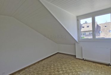 Au coeur du village de Meinier, joli 4.0 pièces traversant et très calme