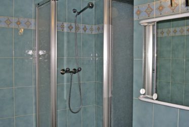 *** SIGNATURE ACTE DE VENTE LE 20 JUIN 2025 *** Saint-Jean - Appartement de 3 pièces au 3ème, calme, lumineux, balcon, charme