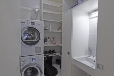Idéalement placé à Carouge, superbe appartement contemporain de 115 m2 avec terrasse et balcon, meublé