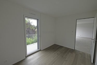 Bellevue. calme, lumineux, nouvel appartement contemporain avec spacieux balcon