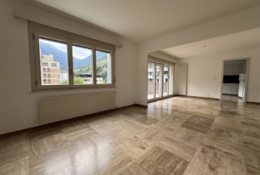 Confortable appartement de 4,5 pièces dans quartier calme - immeuble résidentiel