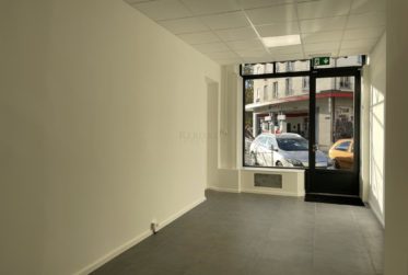 Arcade idéalement située sise Rue de Carouge !