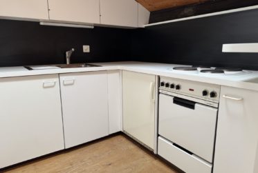 Charmant studio sous combles au cœur de la vieille ville de Sion