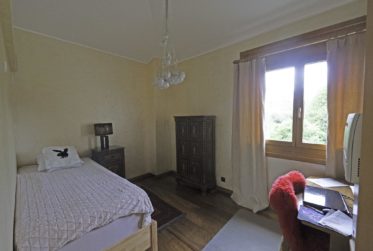 Villa mitoyenne de standing dans un cadre verdoyant magnifique et très exclusif, à louer meublée ou non