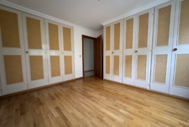 Beau et spacieux 3.5 pièces au calme avec deux grands balcons proche hôpital