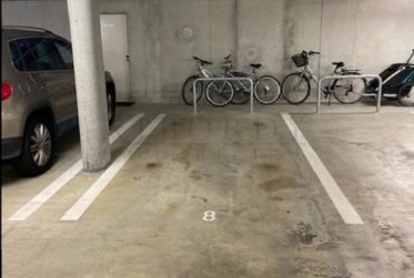 Dans résidence au Petit-Lancy, place de parc intérieure en sous-sol !