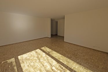 OFFRE ACCEPTEE LE 01.04.2026 - EN PROCEDURE SIGNATURE - Dans un décor verdoyant et paisible, appartement spacieux et lumineux, rénové, avec doubles terrasses et jardins !