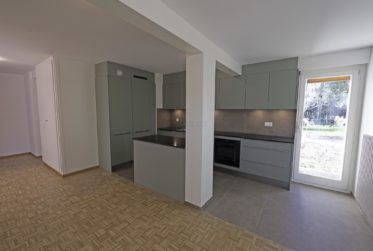 OFFRE ACCEPTEE LE 01.04.2026 - EN PROCEDURE SIGNATURE - Dans un décor verdoyant et paisible, appartement spacieux et lumineux, rénové, avec doubles terrasses et jardins !
