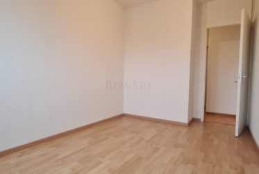 Bel appartement de 5.0 pièces avec vue dégagée !