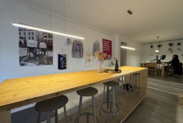 Charmante arcade commerciale en vieille ville de Sion