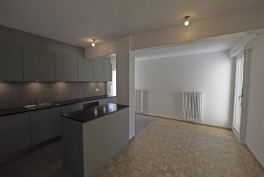 OFFRE ACCEPTEE LE 01.04.2026 - EN PROCEDURE SIGNATURE - Dans un décor verdoyant et paisible, appartement spacieux et lumineux, rénové, avec doubles terrasses et jardins !