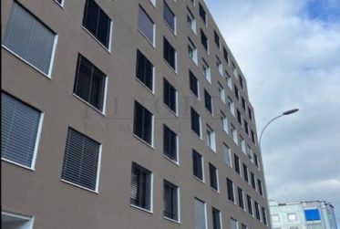 Dans résidence au Petit-Lancy, place de parc intérieure en sous-sol !