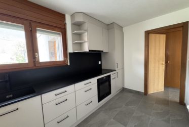 Rare: splendide villa jumelée avec cachet, magnifique terrasse et jardin.