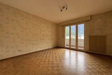 Agréable appartement de 3.5 pièces avec balcon et vue dégagée