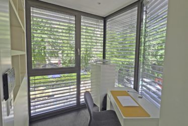 Superbe 3.0 pièces contemporain avec spacieuse terrasse, meublé
