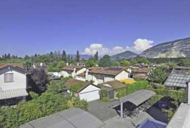 Plateau de Pinchat, superbe villa mitoyenne contemporaine idéalement située