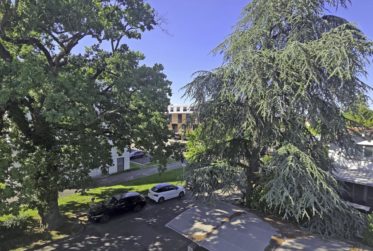 Plateau de Pinchat, superbe villa mitoyenne contemporaine idéalement située