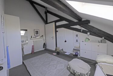 Au coeur du Vieux Carouge, appartement de 67 m2 PPE sous les toits