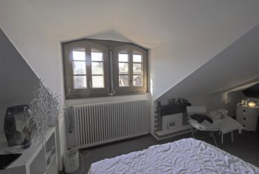 Au coeur du Vieux Carouge, appartement de 67 m2 PPE sous les toits
